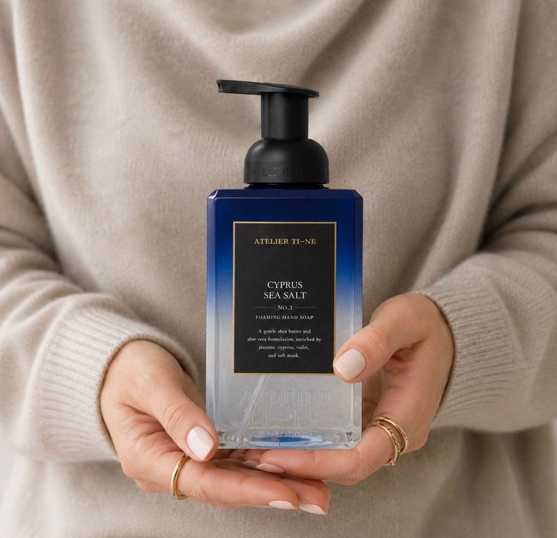 NO.3 Cyprus Sea Salt ATELIER TI-NE skumsåpe